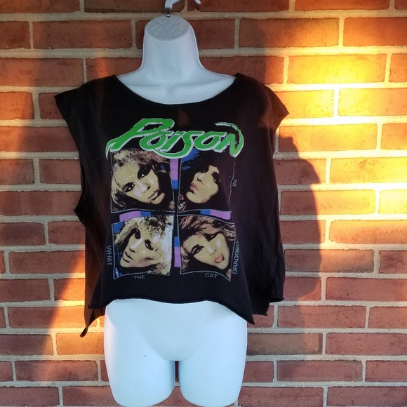 Poison Crop Top! - Picture 4 of 6
